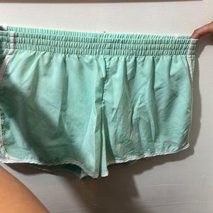 Shorts size L